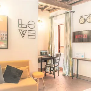 Stranamore Trastevere Apartament